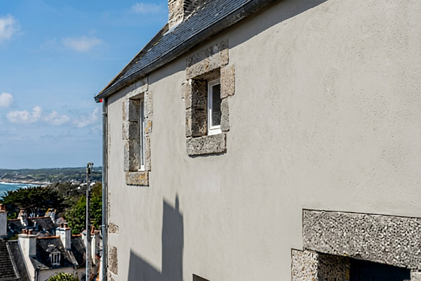 Façade et toiture après traitement par Concept Toit 56